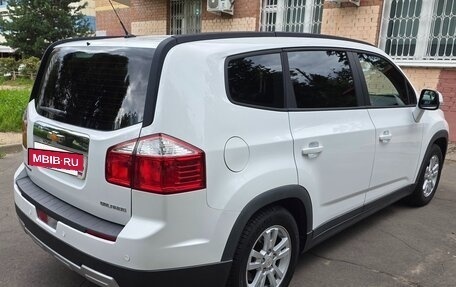 Chevrolet Orlando I, 2014 год, 1 770 000 рублей, 5 фотография