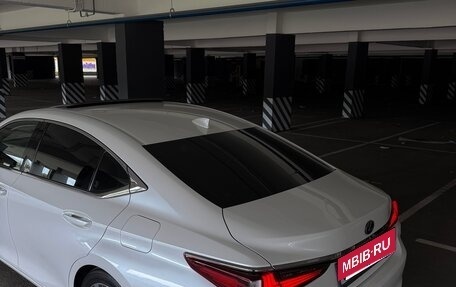 Lexus ES VII, 2020 год, 3 990 000 рублей, 5 фотография