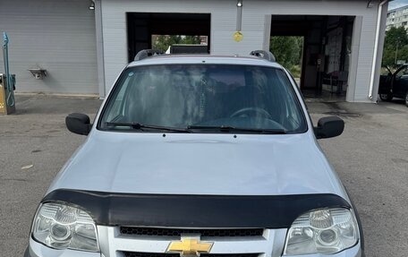 Chevrolet Niva I рестайлинг, 2009 год, 360 000 рублей, 2 фотография