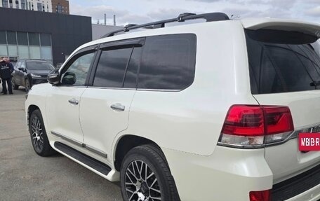 Toyota Land Cruiser 200, 2019 год, 7 900 000 рублей, 2 фотография