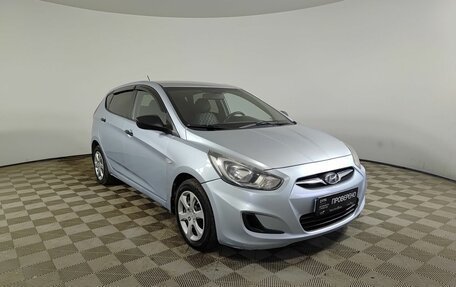 Hyundai Solaris II рестайлинг, 2011 год, 630 000 рублей, 3 фотография