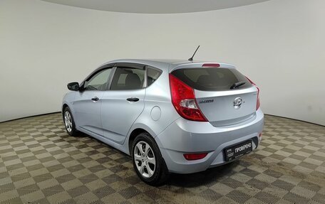 Hyundai Solaris II рестайлинг, 2011 год, 630 000 рублей, 8 фотография