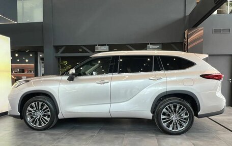 Toyota Highlander, 2026 год, 5 599 000 рублей, 3 фотография