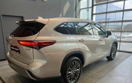 Toyota Highlander, 2026 год, 5 599 000 рублей, 9 фотография