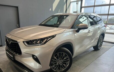 Toyota Highlander, 2026 год, 5 599 000 рублей, 2 фотография
