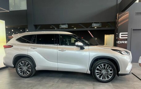 Toyota Highlander, 2026 год, 5 599 000 рублей, 6 фотография