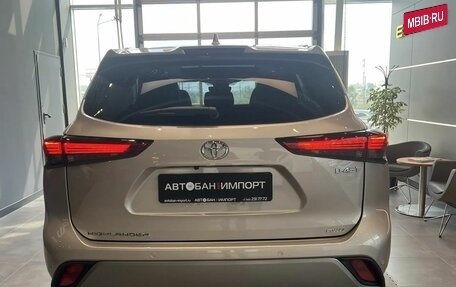 Toyota Highlander, 2026 год, 5 599 000 рублей, 8 фотография