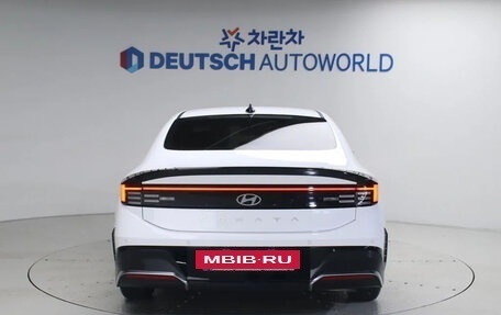 Hyundai Sonata VIII, 2023 год, 2 140 000 рублей, 4 фотография