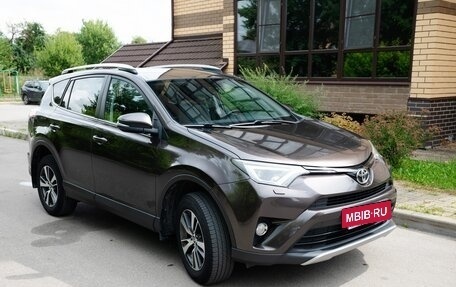 Toyota RAV4, 2018 год, 2 870 000 рублей, 4 фотография