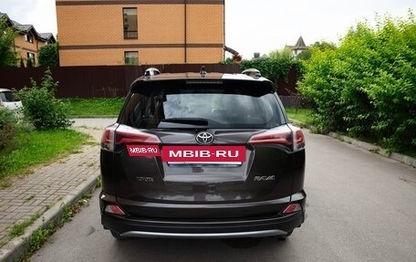 Toyota RAV4, 2018 год, 2 870 000 рублей, 7 фотография