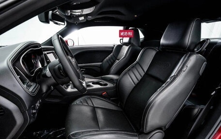 Dodge Challenger III рестайлинг 2, 2023 год, 16 987 000 рублей, 12 фотография