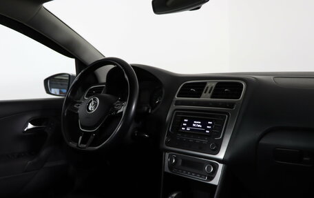 Volkswagen Polo VI (EU Market), 2018 год, 1 299 990 рублей, 12 фотография