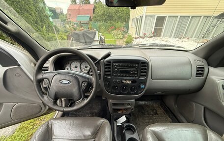 Ford Escape II, 2002 год, 600 000 рублей, 10 фотография