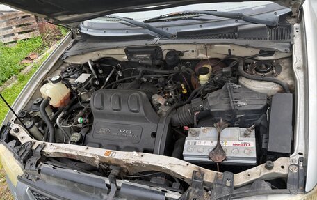 Ford Escape II, 2002 год, 600 000 рублей, 20 фотография