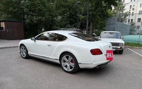 Bentley Continental GT II рестайлинг, 2014 год, 11 000 000 рублей, 4 фотография