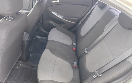 Hyundai Solaris II рестайлинг, 2014 год, 894 000 рублей, 14 фотография
