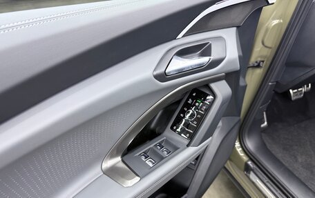 Audi SQ5, 2026 год, 6 150 000 рублей, 13 фотография