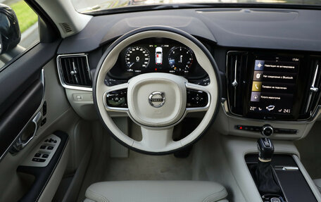 Volvo V90 Cross Country I рестайлинг, 2017 год, 3 259 000 рублей, 13 фотография