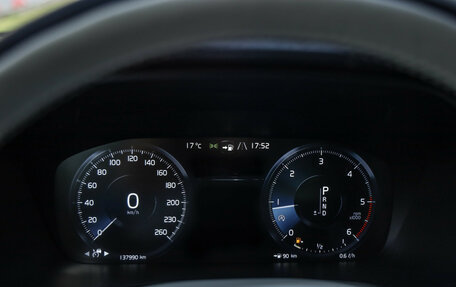 Volvo V90 Cross Country I рестайлинг, 2017 год, 3 259 000 рублей, 15 фотография