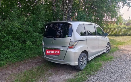 Honda Freed I, 2012 год, 1 060 000 рублей, 3 фотография