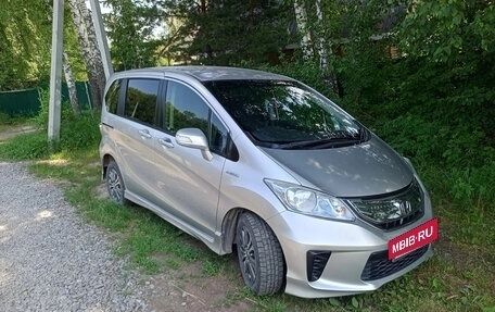Honda Freed I, 2012 год, 1 060 000 рублей, 2 фотография