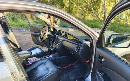 Mitsubishi Outlander III рестайлинг 3, 2004 год, 555 000 рублей, 6 фотография