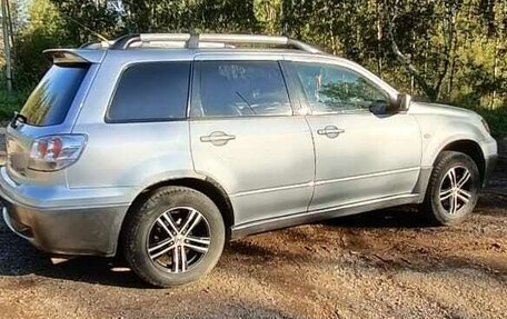 Mitsubishi Outlander III рестайлинг 3, 2004 год, 555 000 рублей, 5 фотография