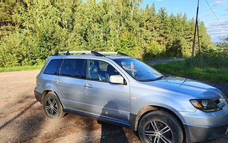 Mitsubishi Outlander III рестайлинг 3, 2004 год, 555 000 рублей, 10 фотография