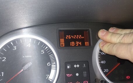 Dacia Duster I рестайлинг, 2010 год, 860 000 рублей, 11 фотография