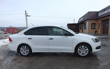 Volkswagen Polo VI (EU Market), 2013 год, 650 000 рублей, 3 фотография