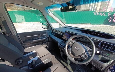 Honda Stepwgn IV, 2021 год, 2 630 000 рублей, 10 фотография