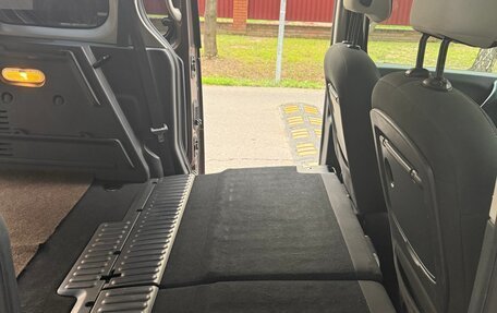 Renault Kangoo II рестайлинг, 2013 год, 1 300 000 рублей, 12 фотография
