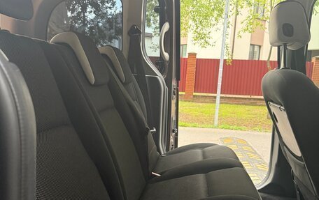 Renault Kangoo II рестайлинг, 2013 год, 1 300 000 рублей, 11 фотография