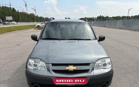 Chevrolet Niva I рестайлинг, 2019 год, 795 000 рублей, 3 фотография