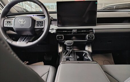 Toyota RAV4, 2026 год, 4 500 000 рублей, 17 фотография
