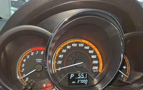 Toyota Yaris, 2023 год, 1 000 111 рублей, 8 фотография