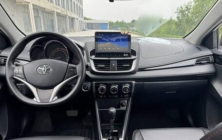 Toyota Yaris, 2023 год, 1 000 111 рублей, 14 фотография