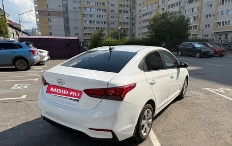 Hyundai Solaris II рестайлинг, 2018 год, 800 000 рублей, 6 фотография