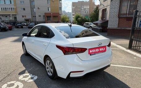 Hyundai Solaris II рестайлинг, 2018 год, 800 000 рублей, 7 фотография