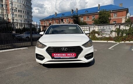 Hyundai Solaris II рестайлинг, 2018 год, 800 000 рублей, 2 фотография