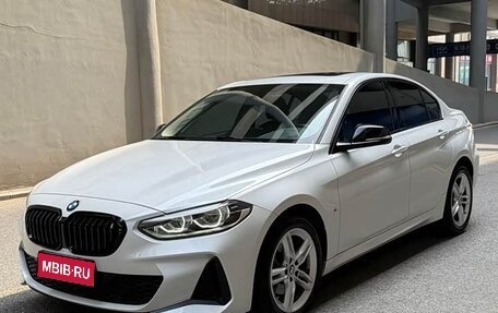 BMW 1 серия, 2023 год, 1 650 000 рублей, 1 фотография