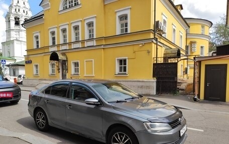 Volkswagen Jetta VI, 2011 год, 733 333 рублей, 4 фотография