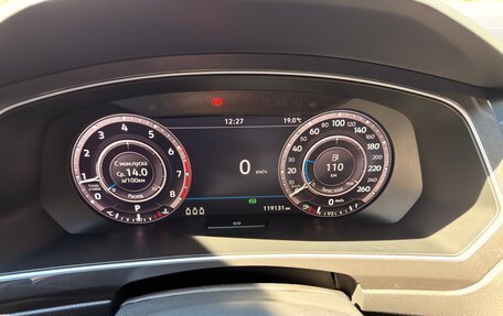 Volkswagen Tiguan II, 2018 год, 2 715 000 рублей, 6 фотография