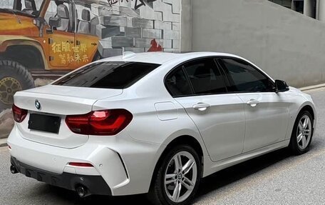BMW 1 серия, 2023 год, 1 650 000 рублей, 7 фотография