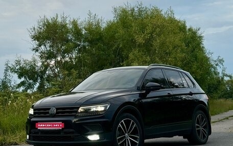 Volkswagen Tiguan II, 2018 год, 2 715 000 рублей, 2 фотография