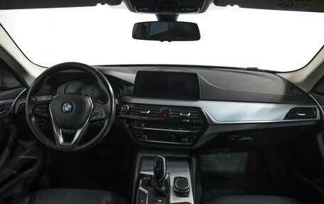 BMW 5 серия, 2017 год, 2 199 000 рублей, 12 фотография