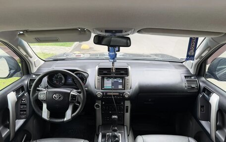 Toyota Land Cruiser Prado 150 рестайлинг 2, 2012 год, 2 800 000 рублей, 8 фотография