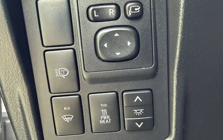 Toyota Land Cruiser Prado 150 рестайлинг 2, 2012 год, 2 800 000 рублей, 11 фотография