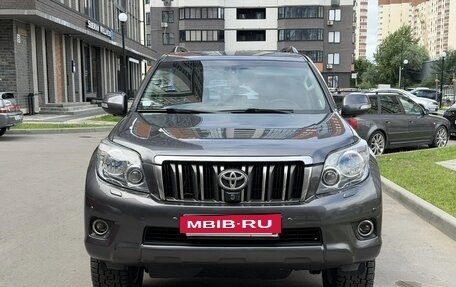 Toyota Land Cruiser Prado 150 рестайлинг 2, 2012 год, 2 800 000 рублей, 2 фотография