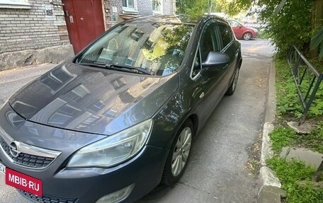 Opel Astra J, 2012 год, 370 000 рублей, 4 фотография